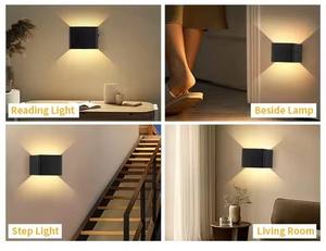 مصباح جداري LED حديث قابل لإعادة الشحن عبر USB بقوة 5 واط، تصميم مكعب للاستخدام الداخلي في الفنادق - Product Image 5