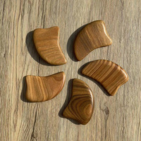 Outil Gua Sha en bois de santal naturel en gros, idéal pour le massage facial, le Gua Sha du dos et le grattage des méridiens du corps entier