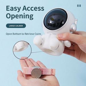 Tirelire Astronaute en Vinyle Incassable avec Lampe LED Spaceman et Veilleuse, Fonctionnant sur Piles, Pot d'Économies pour Enfants, Décoration de Crèche en Gros - Product Image 4