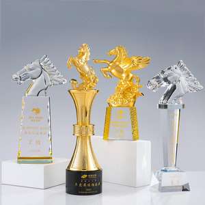 Trophées de l'aigle du cheval en cristal vierge avec logo personnalisé Base en cristal Trophée de l'aigle du cheval en résine et métal doré de luxe - Product Image 2