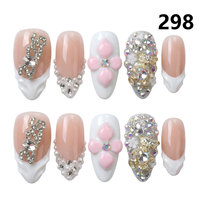 1386-1390 Kuku Palsu Buatan Tangan 10pcs Bahan Press-On Model Almond Desain Ukiran Bunga Kustom Modis Persegi untuk Jari