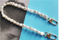 YLDS Bracelet de téléphone mignon avec perles et breloques pour coque iPhone 16/17, longueur 32 cm