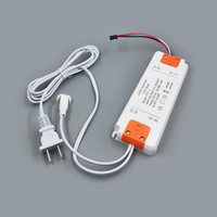Entrée : 100-240V, Sortie : 12V, 5A, 60W, transformateur d'alimentation LED, utilisé pour connecter les lumières LED et les interrupteurs à capteur de variateur.