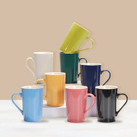 Tasses à café et thé personnalisées en céramique à bord doré avec emballage dans une boîte-cadeau pour la vente en gros de souvenirs de festival de mariage et de Saint Valentin