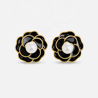 Boucles d'oreilles tendance pour femmes, style coréen, plaquées or, à tige, en émail, motif camélia noir, avec fleurs et perles