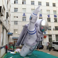 Mascotte gonflable géante d'astronaute pour la décoration de sites de festivals de musique, ballon gonflable d'astronaute avec lumières LED