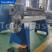 Touchfast W11G-1.5 * 1300 Machine à rouler l'acier électrique Machine à cintrer les tôles d'acier à 3 rouleaux