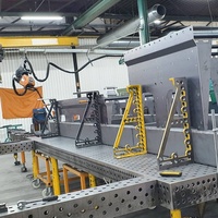 Table de soudage 3D robuste D28 avec outillage modulaire et accessoires de serrage pour la fabrication industrielle de l'acier