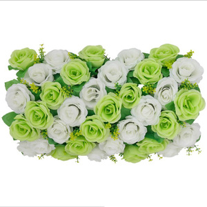 Pannello Decorativo per Matrimoni 50*30CM, Parete di Fiori Artificiali di Rose Rosse - Product Image 5