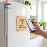 Carte NFC WiFi en bois de bambou gravée au laser personnalisée pour chambre d'hôtel