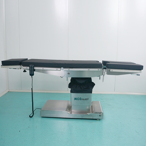 Mesa <span class=keywords><strong>de</strong></span> Operaciones Eléctrica 660-910mm 200kg Trendelenburg 20 Reverse 20 con Riel Deslizante <span class=keywords><strong>de</strong></span> 300mm y Puente Renal <span class=keywords><strong>de</strong></span> 120mm para Urología - Product Image 3