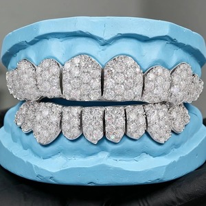 Parrillas Dentales de Diamantes Moissanite de Calidad Premium, Joyería de Lujo Hip Hop para Uso en Moda y Estilo Personalizado, Disponible a Precio de Exportación - Product Image 4
