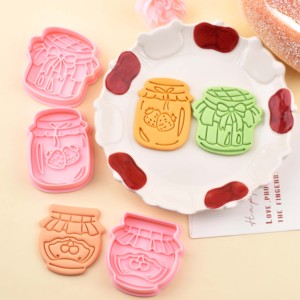 Série de moules à biscuits en forme de pot de sauce, <span class=keywords><strong>emporte</strong></span>-pièces 3D en forme de fraise, en plastique écologique, pour la simulation de <span class=keywords><strong>confiture</strong></span> et l'impression DIY sur argile - Product Image 2