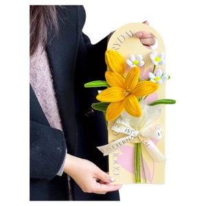 Bouquet <span class=keywords><strong>di</strong></span> Tulipani Fatti a Mano per la Festa degli Insegnanti - Biglietto <span class=keywords><strong>di</strong></span> <span class=keywords><strong>Auguri</strong></span> per l'Asilo e <span class=keywords><strong>Fiori</strong></span> <span class=keywords><strong>di</strong></span> Carta per Augurare Benvenuto agli Studenti - Product Image 5