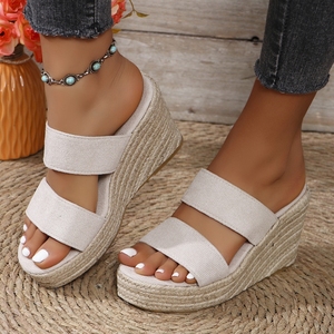 Sandales <span class=keywords><strong>compensées</strong></span> à bout rond pour femmes en cuir PU avec semelle en caoutchouc, style espadrille, vente en gros d'usine - Product Image 4