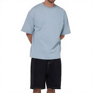 T-shirt homme léger 200 g/m² en coton 100 %, col rond, séchage rapide, design sérigraphié personnalisé avec votre logo, style urbain estival - Product Image 1
