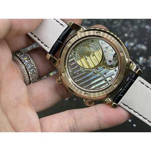 Reloj de Lujo con Esfera de Diamantes con Diseño de Cielo Estrellado, Material Metálico de Alta Gama y Movimiento de Primera Clase, Envío Directo - Product Image 3