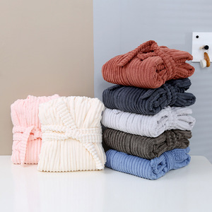Bata de Baño de Forro Polar Coral para Mujer con Capucha, Suave, Absorbente, No Desprende Pelusas, Extra Grande, Gruesa, con Rayas de Caramelo, para Otoño e Invierno - Product Image 2