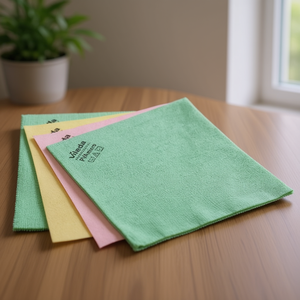 Panno in microfibra Vileda verde 40x40 cm per vetri e superfici - Product Image 3