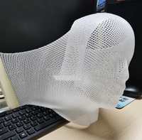 Différents types de masques perforés en thermoplastique pour la radiothérapie du cancer, immobilisation de la tête, du cou et des épaules