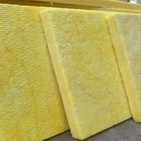 Rouleau et panneau de laine de verre écologiques avec revêtement en aluminium pour l'isolation thermique et acoustique des toitures industrielles, des systèmes CVC et des constructions