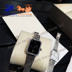 Montre pour femmes avec logo personnalisé sur le cadran, mouvement japonais avec date, bracelet en cuir de 32 mm, quartz - Product Image 1