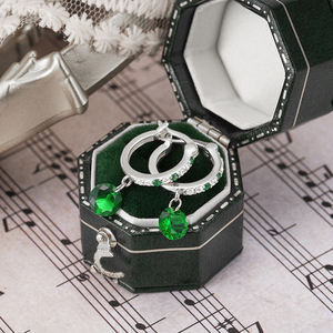 Pendientes de Aro Huggie con Colgante de Plata de Ley S925 Hipoalergénica Clásica CANNER con Circonita Verde Esmeralda - Product Image 4