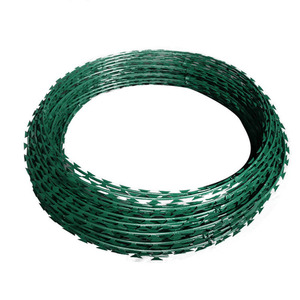 Rouleau de grillage rasoir en spirale de haute qualité, grillage rasoir plat anti-escalade recouvert de PVC, clôture en fil barbelé rasoir - Product Image 2