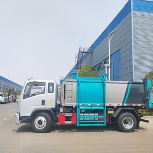 Camion compacteur de déchets à chargement latéral, 6 tonnes, 4x2, Sinotruk Howo, durable, fiable, véhicule neuf pour la collecte et le recyclage des déchets - Product Image 4