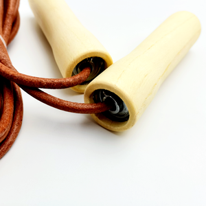 <span class=keywords><strong>Corde</strong></span> de vitesse en cuir véritable réglable, poignée en bois pivotante, parfait <span class=keywords><strong>pour</strong></span> l'entraînement physique de Cardio - Product Image 4