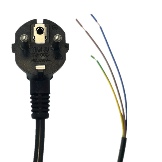VDE Certified European Standard Three-plug IEC Female Curved Plug 100% Copper 0.75mm Power Cord
