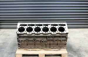 Pièces de rechange moteur C6.6: bloc-cylindres C6.6 3066 3304 3306 C4.4 C6.4 C7 C9 C13 C15 C18 C27 C32 bloc-cylindres - Product Image 2