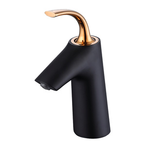 Robinet mitigeur chaud/froid en laiton massif noir pour lavabo de salle de bain de style européen BF2606082 Construction en laiton massif Dura - Product Image 3