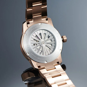 Montres automatiques en acier inoxydable pour hommes SM1089, cadran émaillé noir unique et personnalisé, heure sauteuse mécanique. - Product Image 4