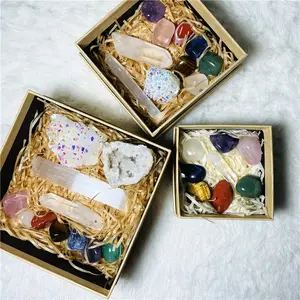 도매 크리스탈 사용자 정의 로고 세미 귀중한 보석 7 차크라 치유 돌 명상 세트 선물 상자