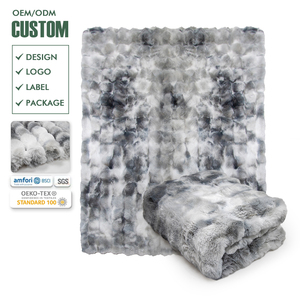 Kích Thước Tùy Chỉnh 100% Polyester Thân Thiện Với Môi In Sọc Mềm Fluffy Ấm Cúng Chồn PV Faux Lông Thú Chăn Sang Trọng Cho Mùa Đông - Product Image 1