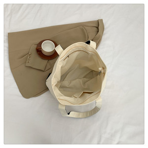 Sac de courses en toile de coton réutilisable surdimensionné écologique avec logo personnalisé, pour les voyages et les courses - Product Image 3