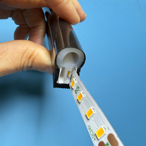 Couverture en silicone flexible <span class=keywords><strong>pour</strong></span> PCB 8 mm 10 mm, <span class=keywords><strong>tube</strong></span> en silicone 10x23 mm, diffuseur noir, canal de <span class=keywords><strong>ruban</strong></span> <span class=keywords><strong>LED</strong></span> noir <span class=keywords><strong>pour</strong></span> bande <span class=keywords><strong>LED</strong></span> - Product Image 1