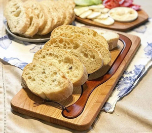 Ensemble de découpe de pain en bois massif au design unique, planche à découper et trancheuse naturelles, pour droitiers, utilisation en cuisine - Product Image 4