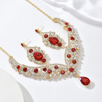 Ensemble de bijoux fantaisie de luxe léger, boucles d'oreilles et collier en diamant, zircon en forme de goutte d'eau, classique pour accessoires de mariée, bijoux fantaisie