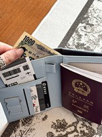 Porte-passeport personnalisé en cuir PU Saffiano avec logo sur mesure pour les voyages d'affaires