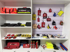 Mochila médica promocional con cordón Bolsa seca impermeable Logotipo personalizado <span class=keywords><strong>Kit</strong></span> de bolsa de primeros auxilios de emergencia - Product Image 5