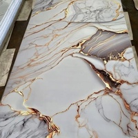 Panneau mural en PVC moderne de haute qualité avec effet marbre UV, résistant à l'humidité et à l'eau, WPC pour la décoration des salons et des salles à manger d'hôtel