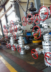 High Performance <b>Compact</b> X-Tree for Oil Gas <b>Drilling</b> and Production Pipeline Applications - Product Image 5