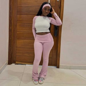 Bộ đồ nữ gồm áo thun ôm dáng, quần ống loe, kèm băng đô, phong cách Y2K, in logo <span class=keywords><strong>t</strong></span>ùy chỉnh, phù hợp với người cao, mặc nhà, hai mảnh - Product Image 3