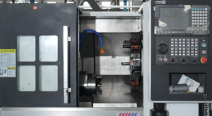 Torno CNC Weizhuo con 30. Cama Inclinada y Guías Lineales de Rodillos para un Corte Estable de Alta Velocidad - Product Image 4