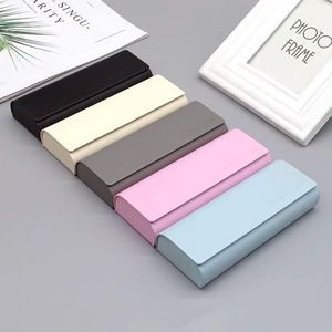 Étui à lunettes fait main portable résistant à la pression pour hommes et femmes, style rétro littéraire, boîte de rangement pour lunettes de vue et de soleil - Product Image 2