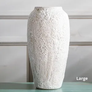 Vase Rétro en Céramique Chinoise Contemporaine de Style Antique Décor de Table de Luxe avec Affichage Unique Design Moderne pour la Maison - Product Image 4