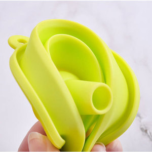 Food Grade <b>Silicone</b> Collapsible Kitchen Funnel-Dishwasher Safe Pantone Color Available for Liquid Transfer Filling Water Bottles - Product Image 3