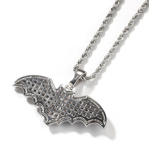 Nuova Collana Creativa Personalizzata da Uomo in Stile Hip Hop Rap, Catena Placcata Oro con Ciondolo a Forma di Pipistrello in Stile Gotico Scuro con Diamanti - Product Image 3